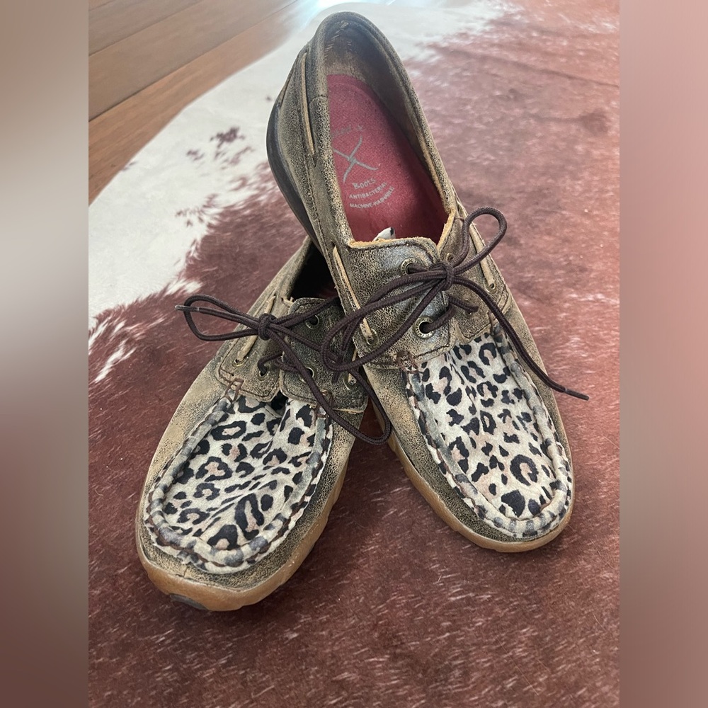 Twisted X Boat Style Leather Shoes Women’s size 8